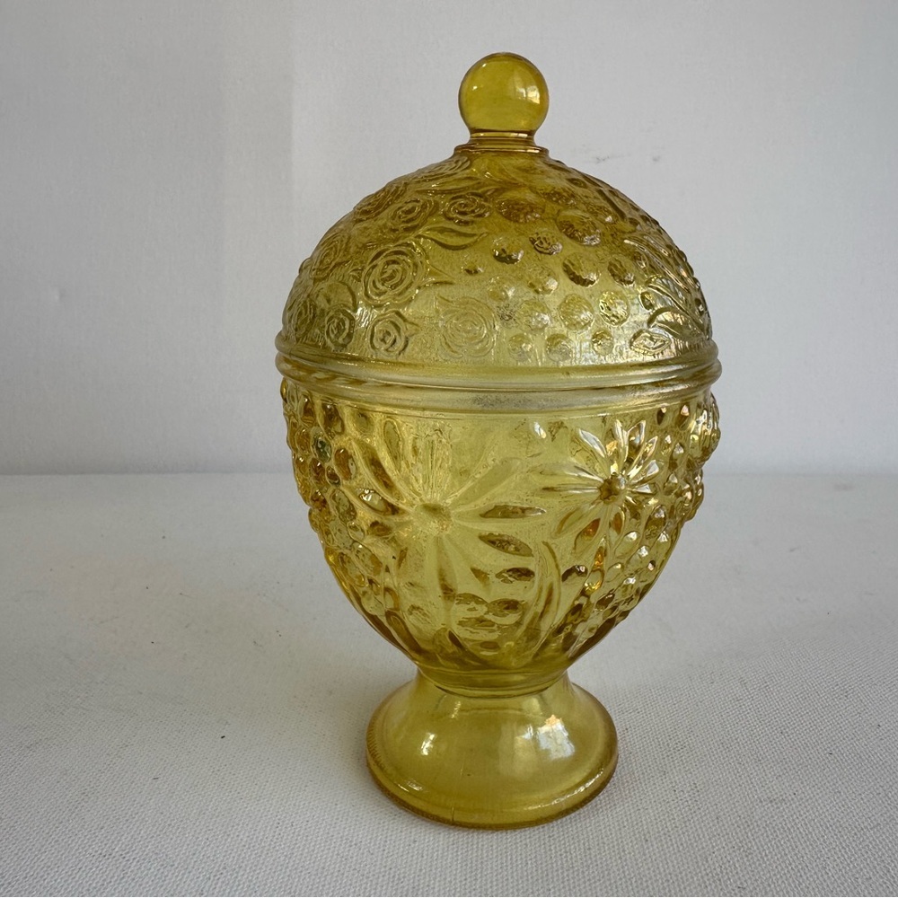 Vintage 1960's AVON Yellow Glass Compote Egg Shaped Floral Lidded Candy Dish 6" - Picture 2 of 15